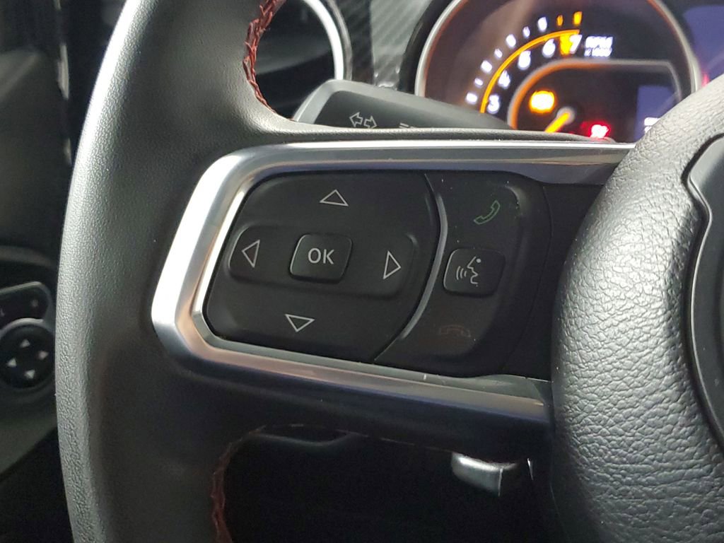 Used 2023 Jeep Gladiator Rubicon w/ Cold Weather Group image 18