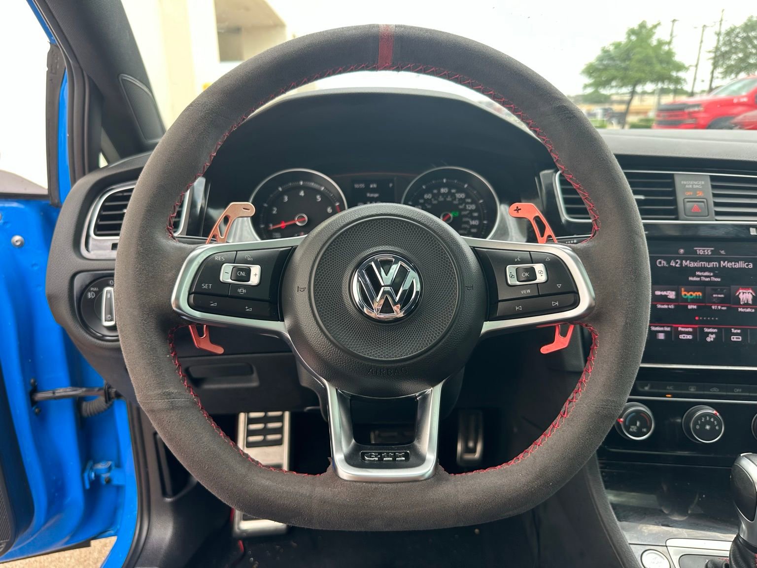 Used 2021 Volkswagen GTI SE image 11