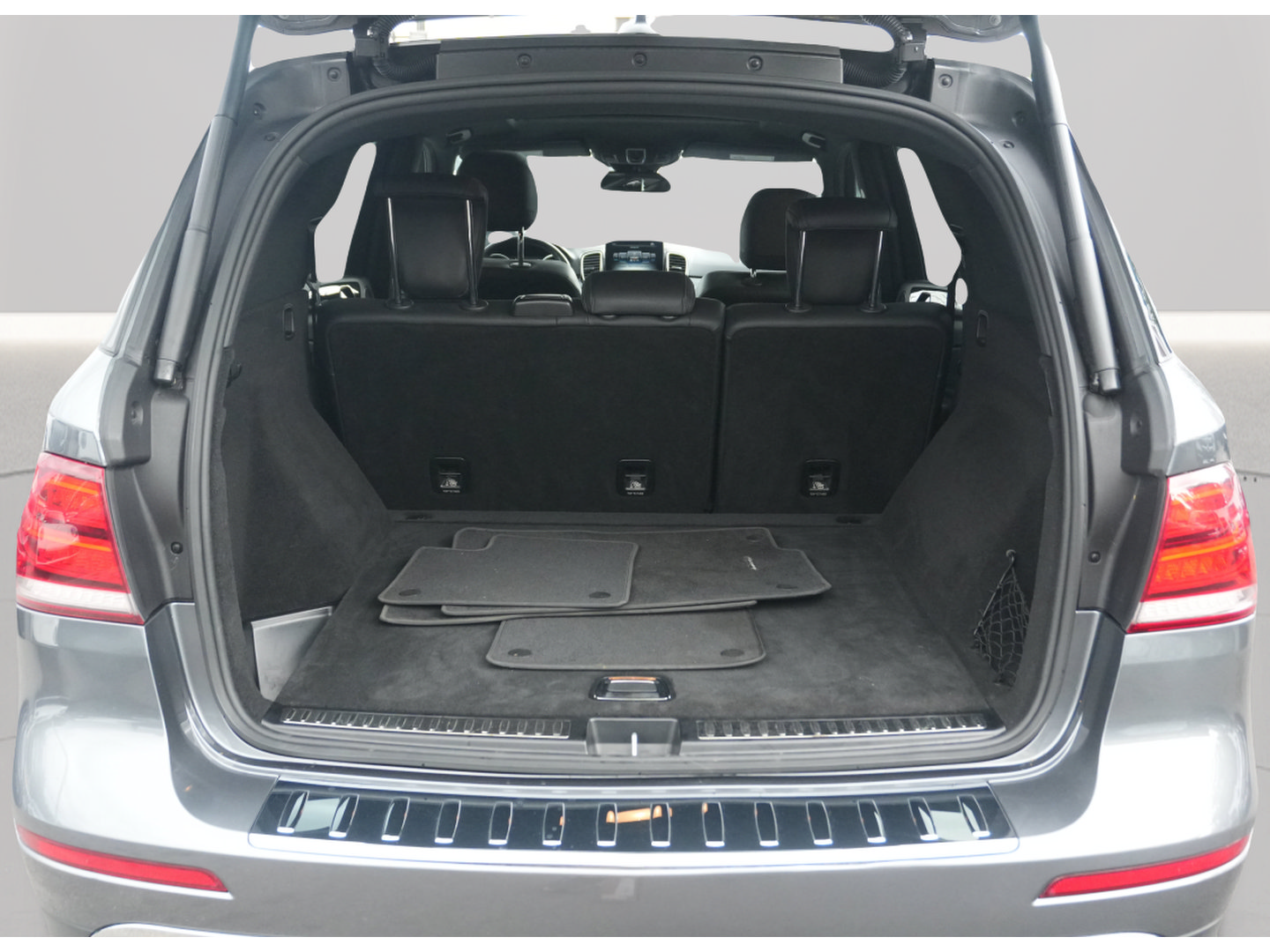Used 2019 Mercedes-Benz GLE 400 4MATIC w/ Premium 1 Package image 14