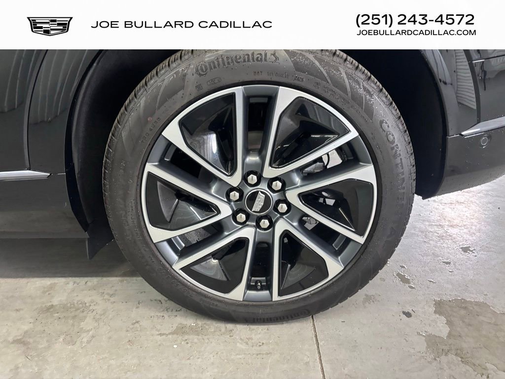 New 2025 Cadillac Optiq Sport 1 w/ LPO, Floor Liner Package image 12