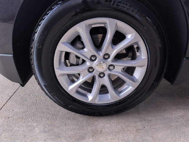 Used 2020 Chevrolet Equinox LT w/ Driver Convenience Package FWD image 26