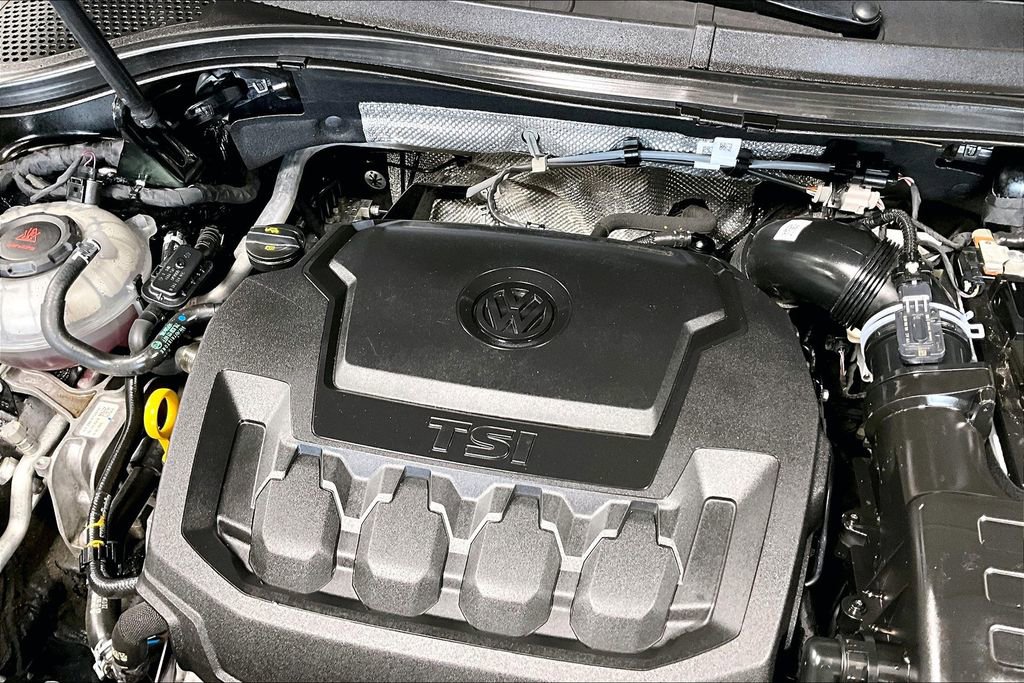 Used 2022 Volkswagen Tiguan SE image 31