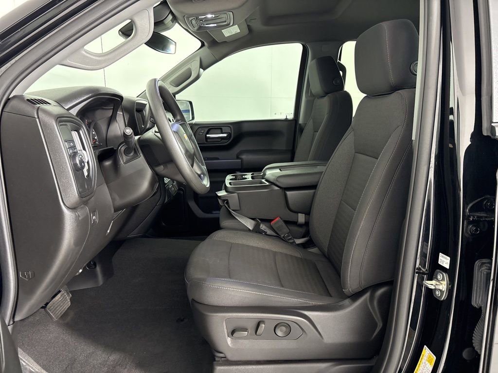 Used 2024 Chevrolet Silverado 1500 Custom w/ Turbomax Blackout Package image 14