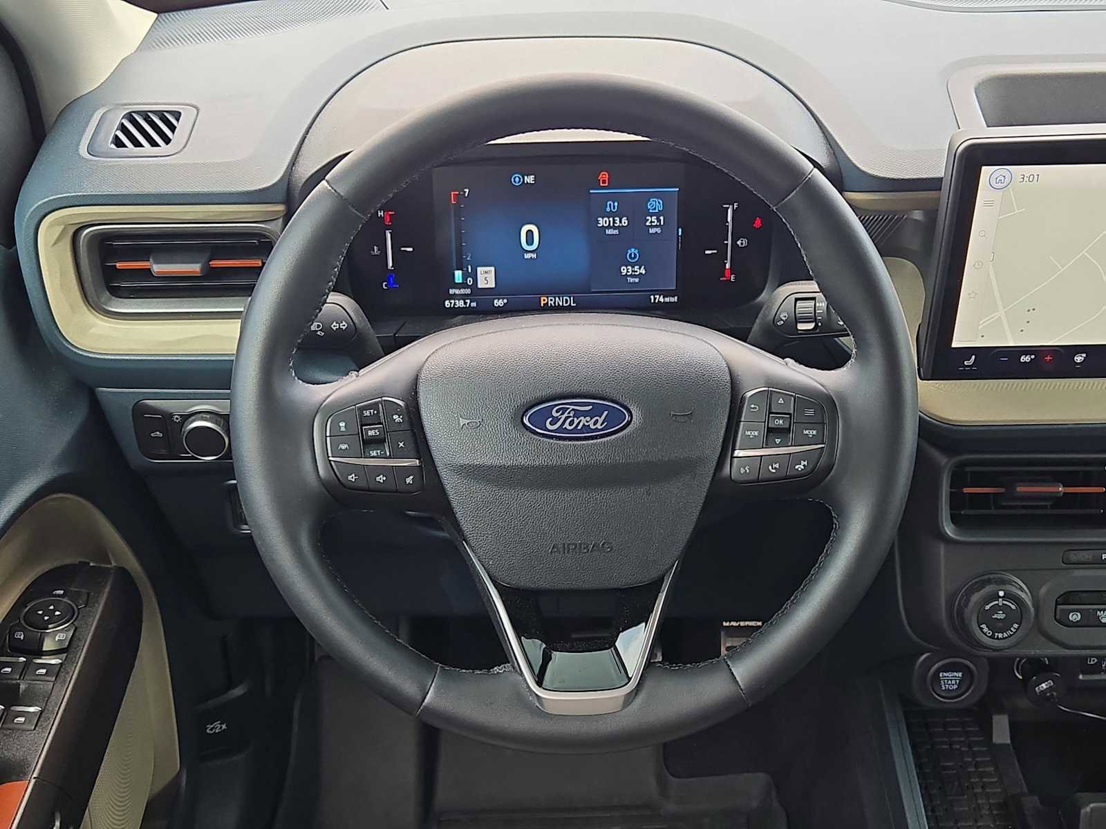 Used 2025 Ford Maverick Lariat w/ 4K Tow Package image 18