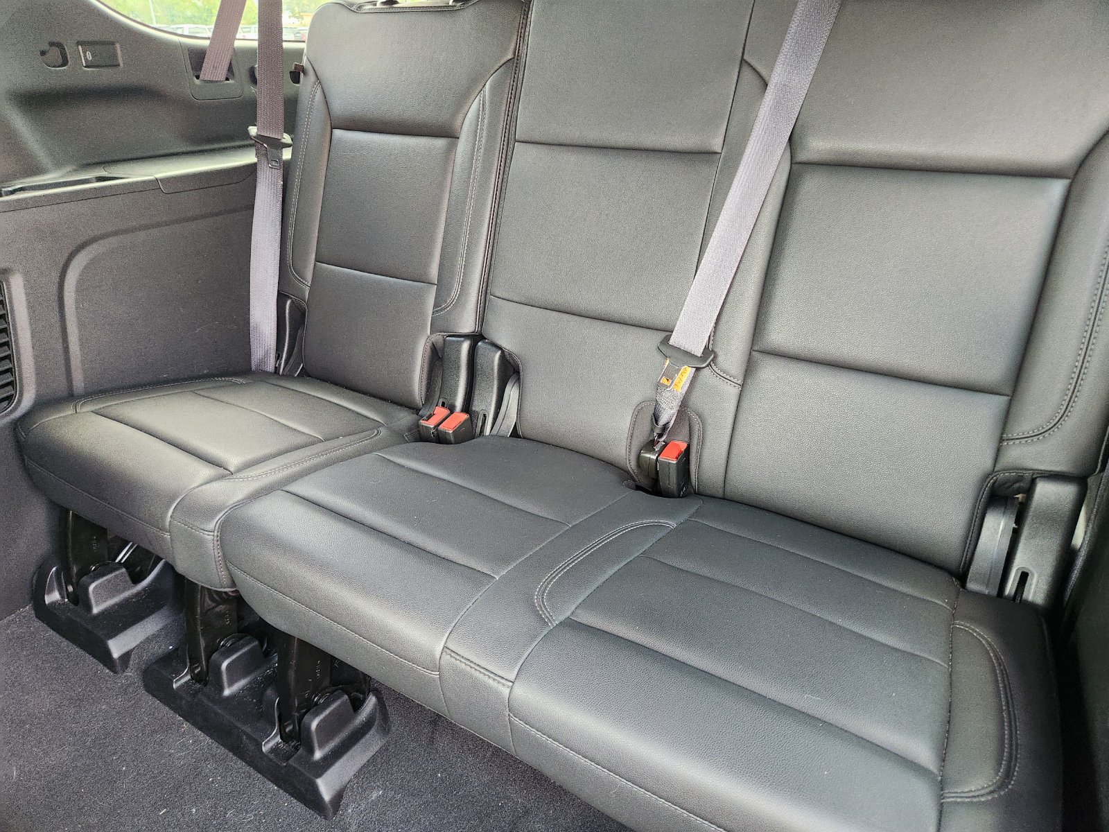 Used 2024 Chevrolet Suburban LT AWD/4WD image 34