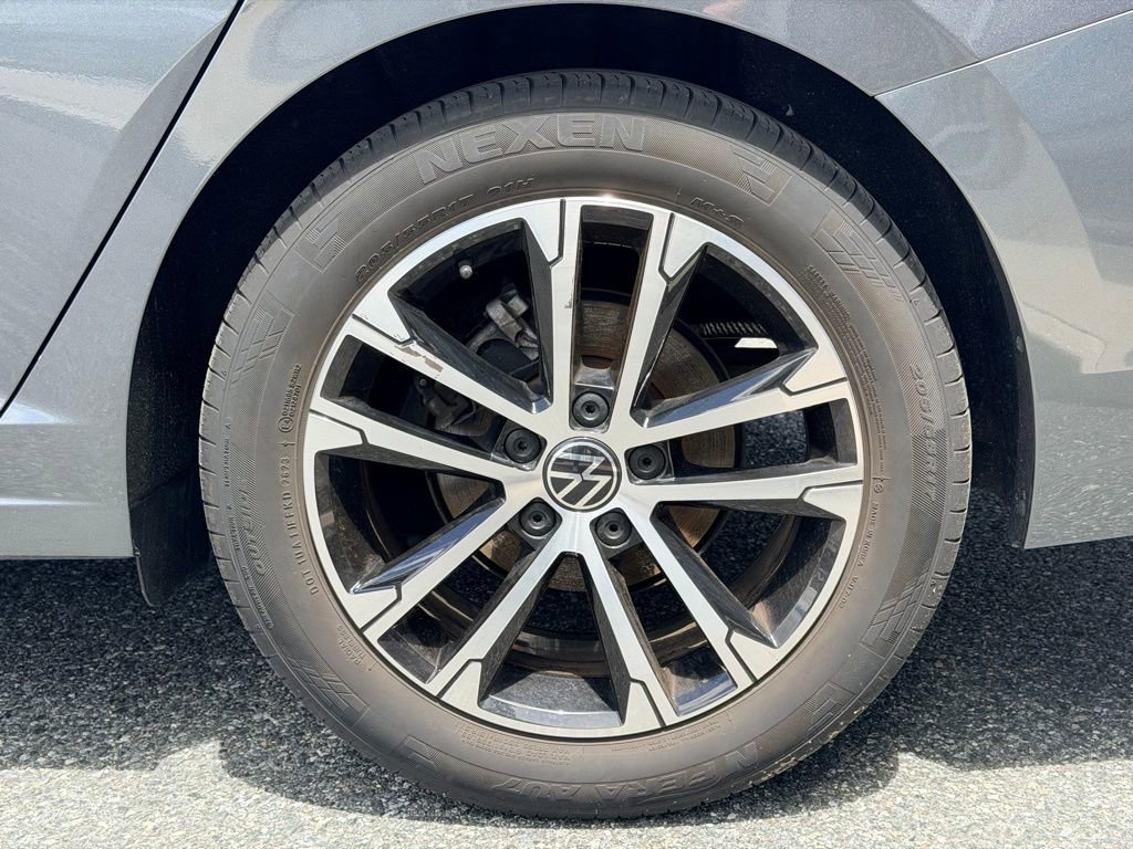 Used 2024 Volkswagen Jetta Sport FWD image 26