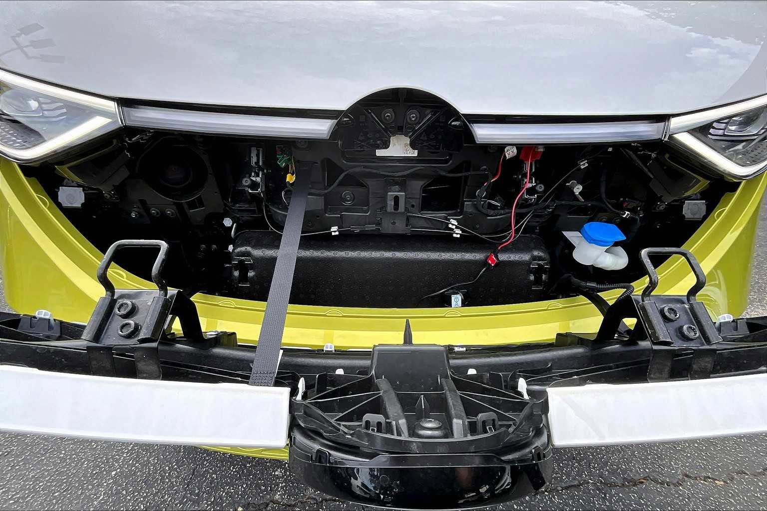 New 2025 Volkswagen ID. Buzz 1st Edition image 16