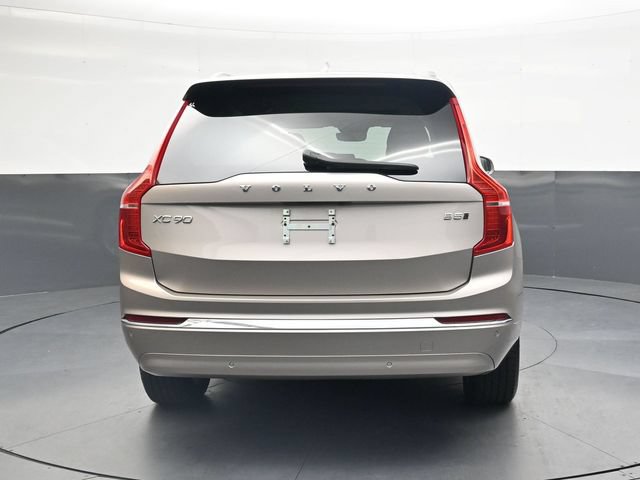 Used 2024 Volvo XC90 B5 Core AWD/4WD image 5