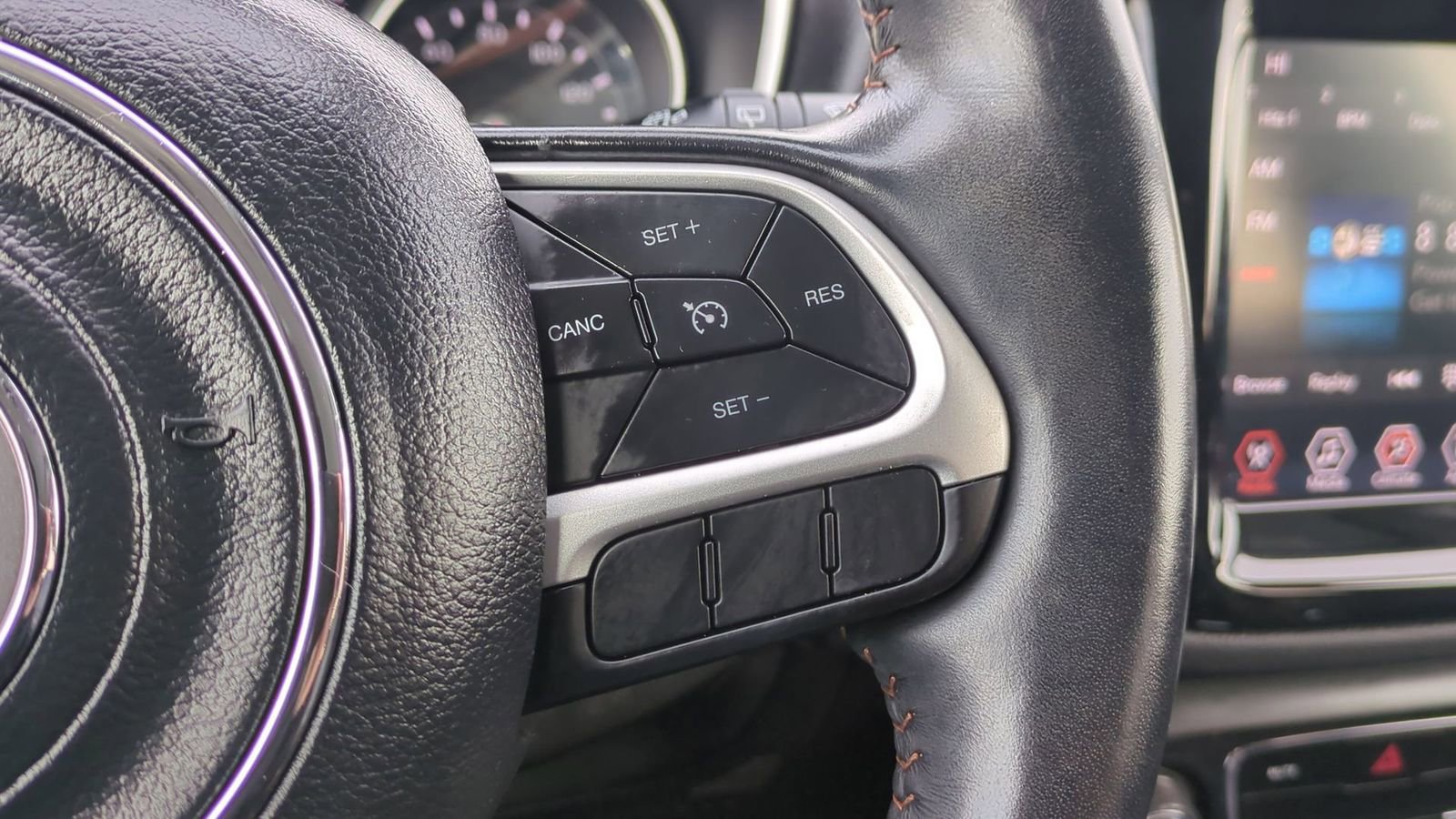 Used 2020 Jeep Compass Limited image 25