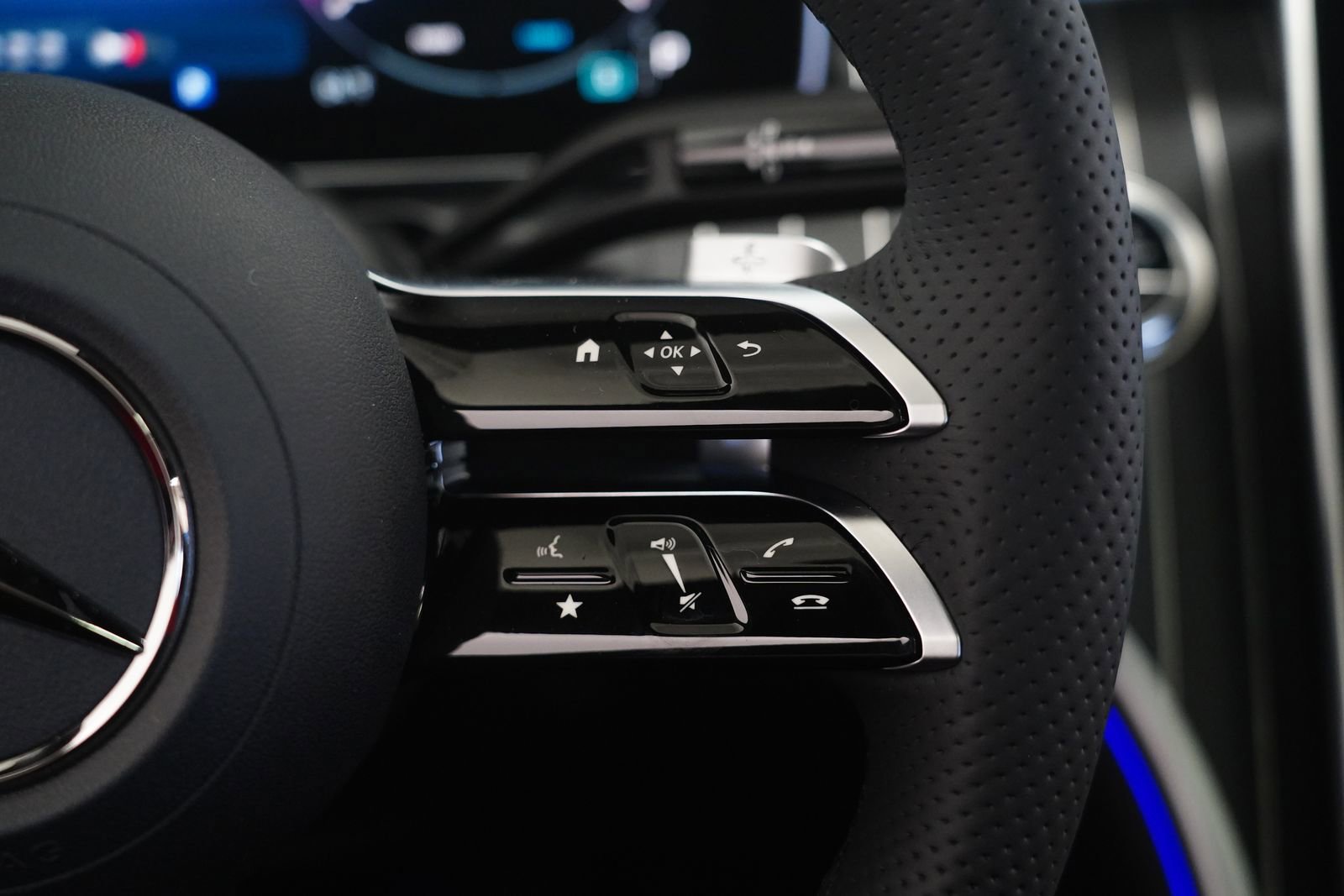 New 2026 Mercedes-Benz C 300 4MATIC Sedan image 21