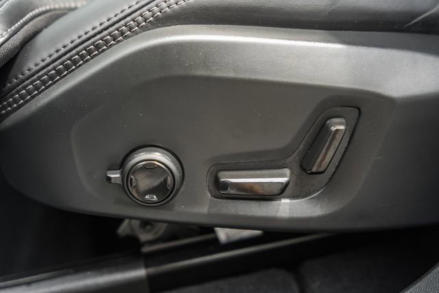 Used 2024 Volvo XC60 B5 Ultimate w/ Protection Package Premier AWD/4WD image 38