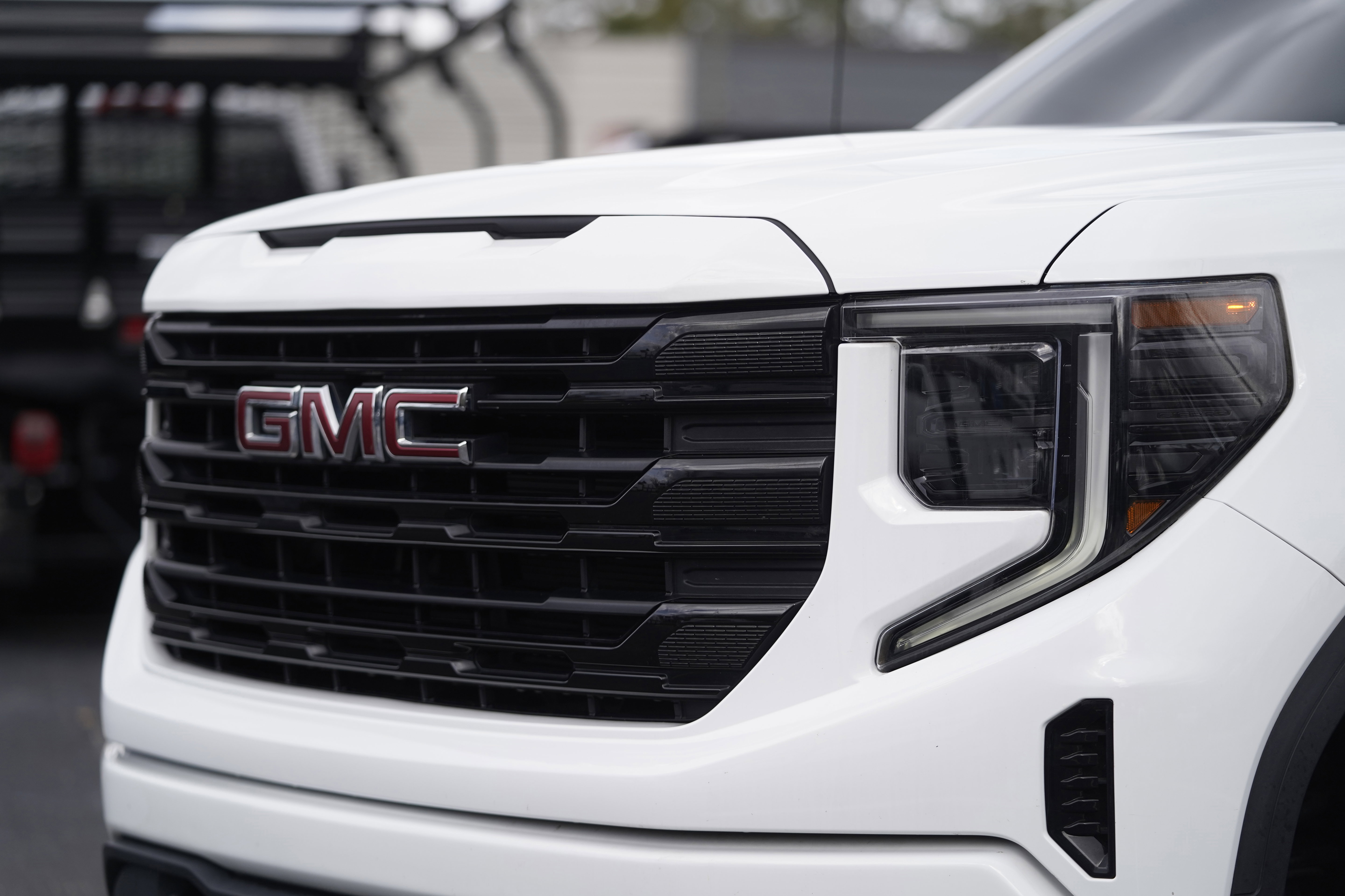 Used 2022 GMC Sierra 1500 Elevation image 33