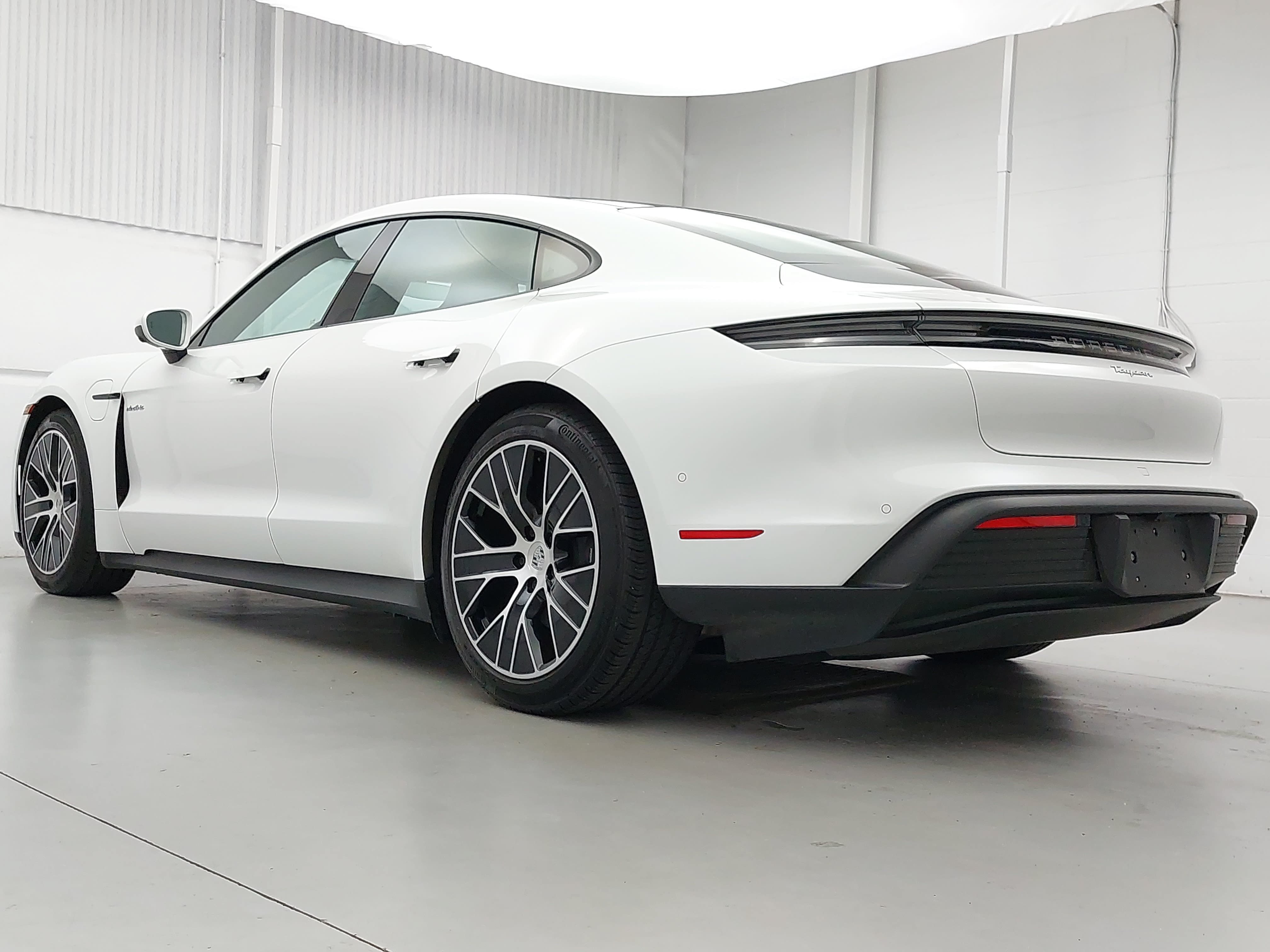 Certified 2025 Porsche Taycan RWD image 3