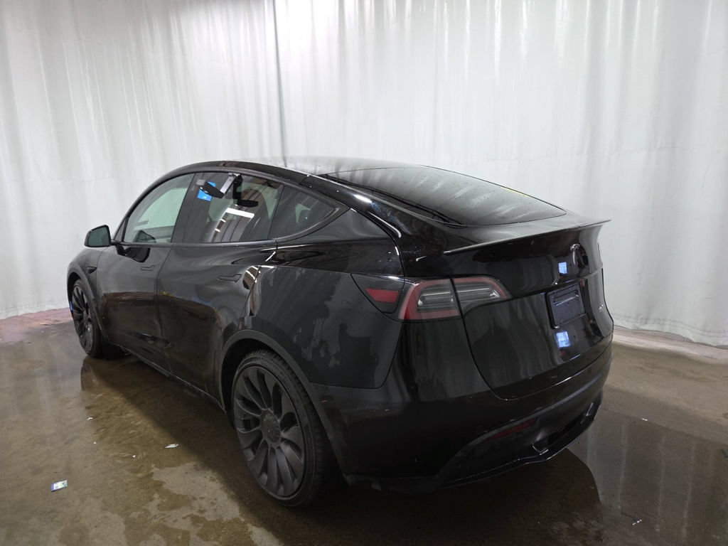 Used 2022 Tesla Model Y Performance AWD/4WD image 4