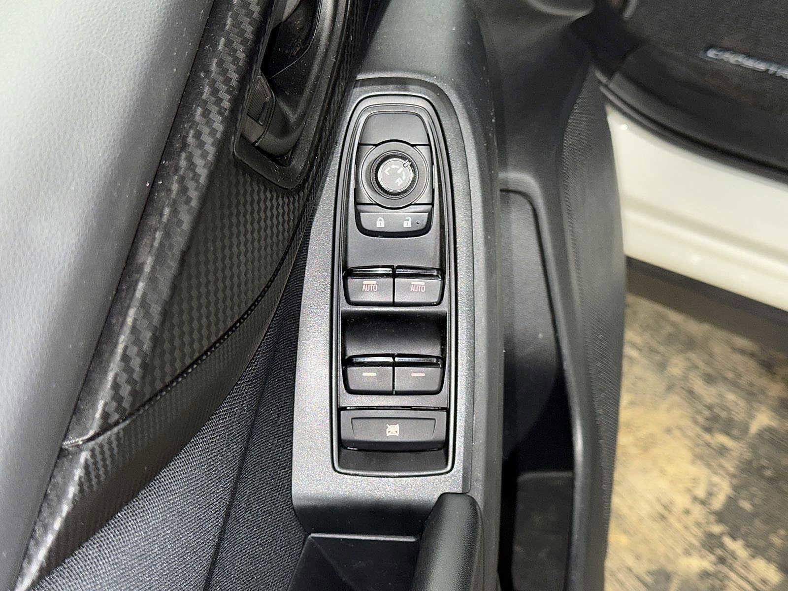 Used 2021 Subaru Crosstrek 2.0i image 22