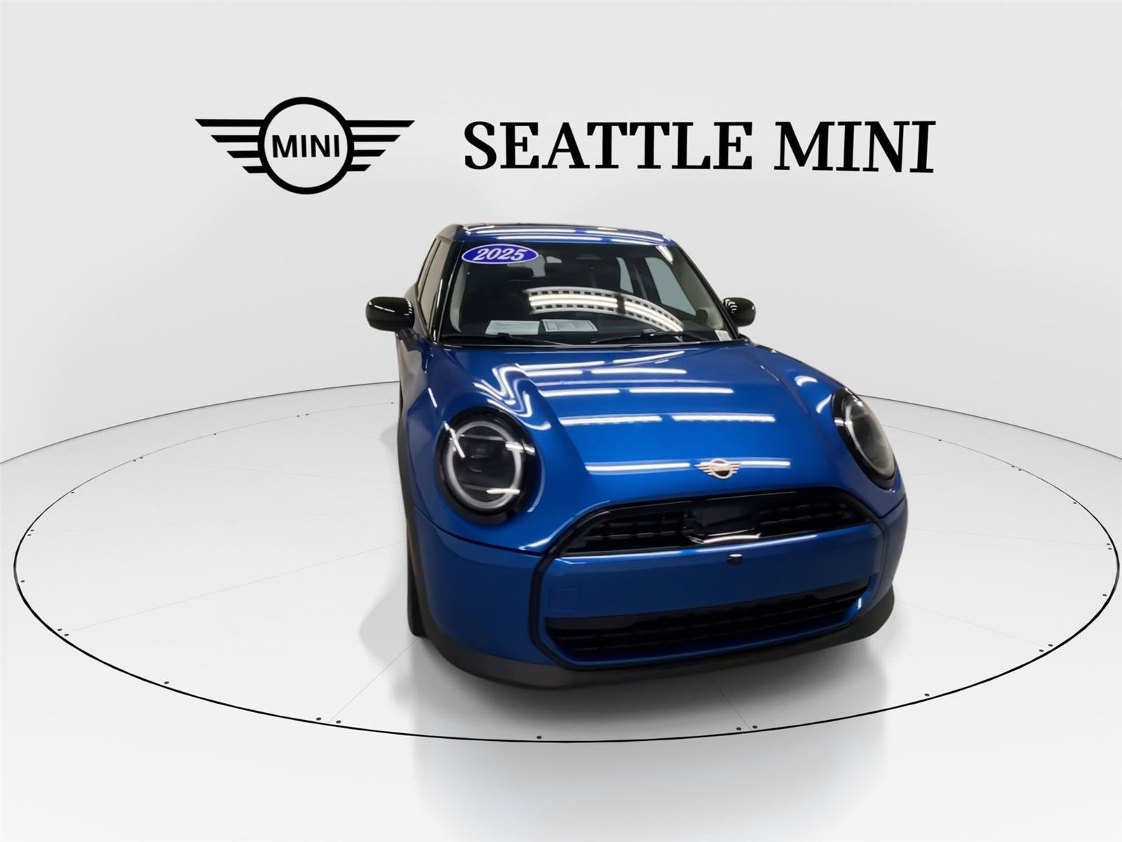 Certified 2025 MINI Cooper 4-Door Hardtop image 3