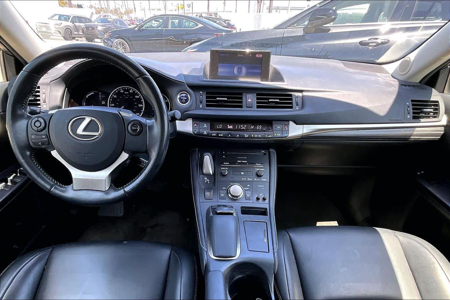 Used 2014 Lexus CT 200h FWD image 15