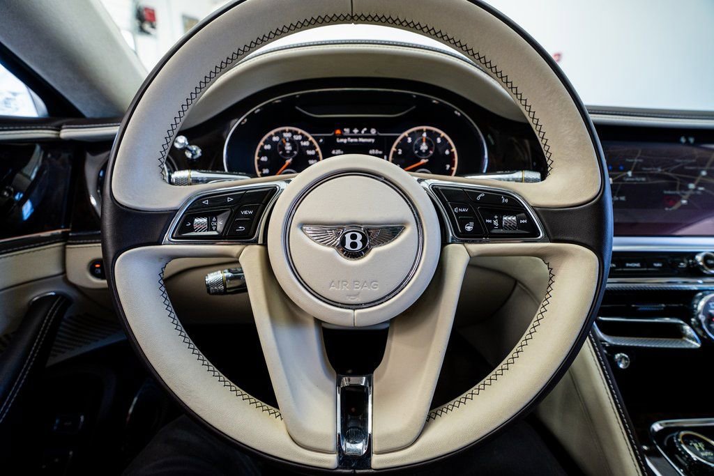 Used 2020 Bentley Flying Spur W12 image 41
