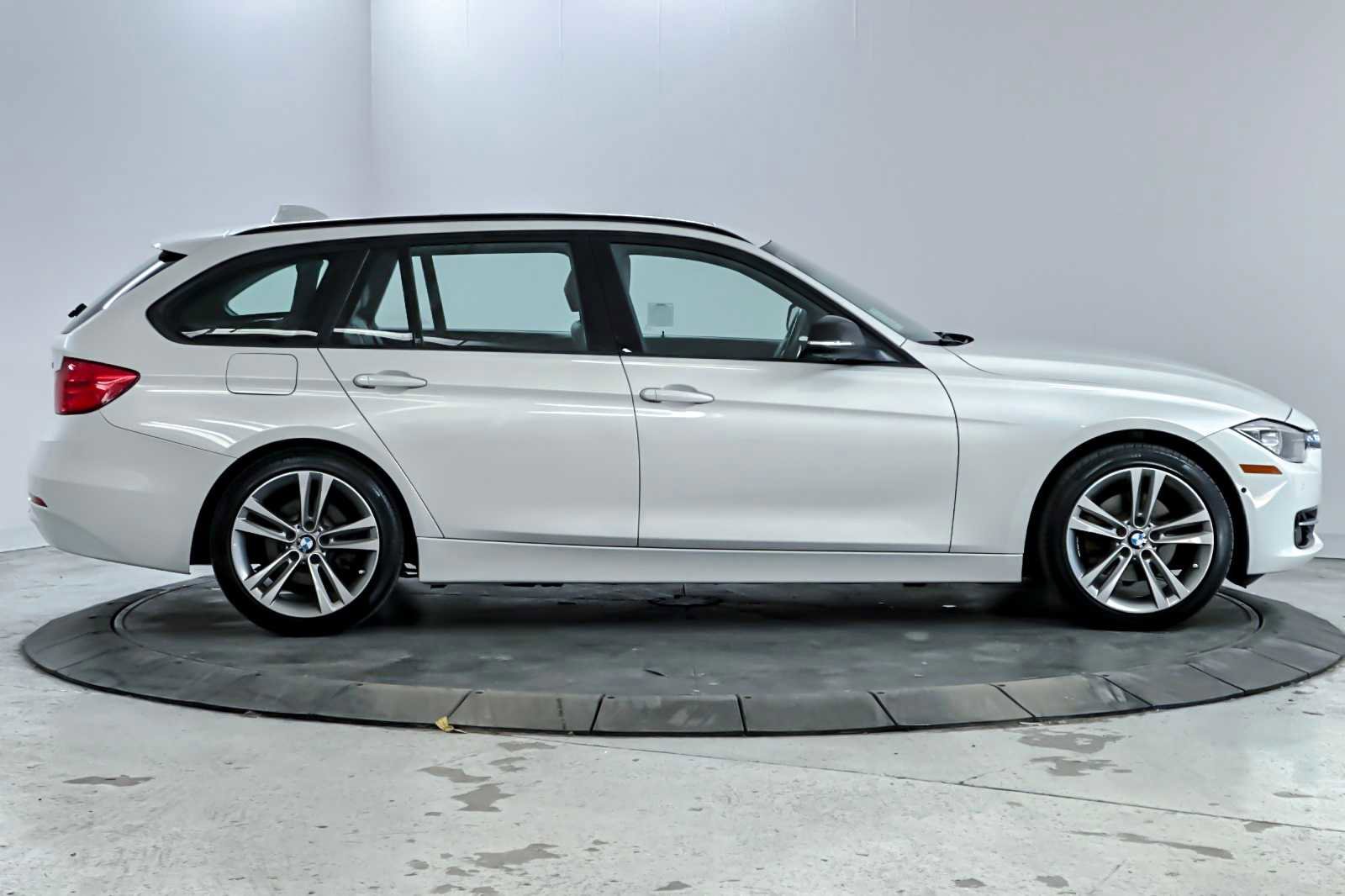 Used 2014 BMW 328i xDrive Wagon image 8