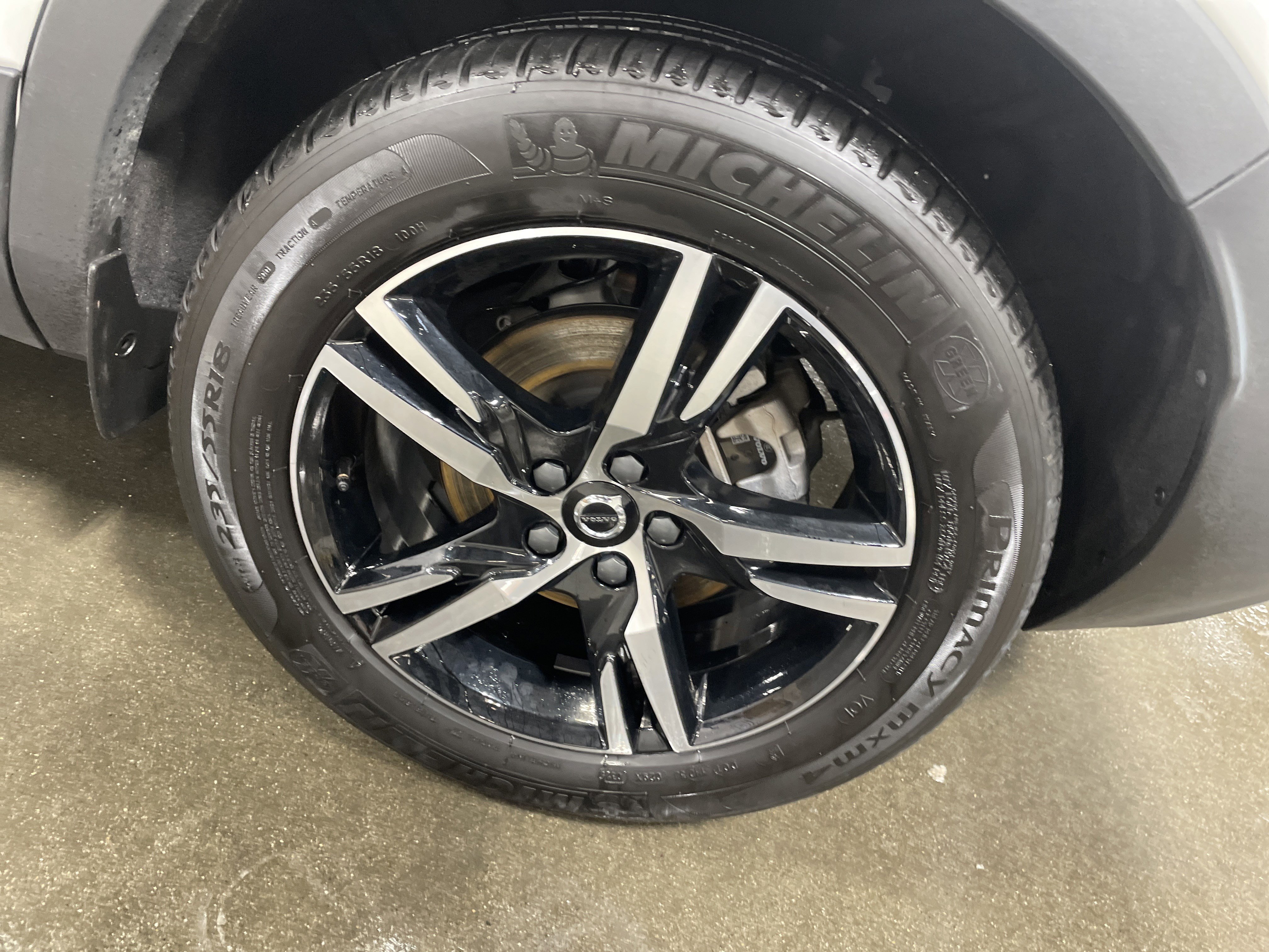 Used 2025 Volvo XC40 B5 Core image 15