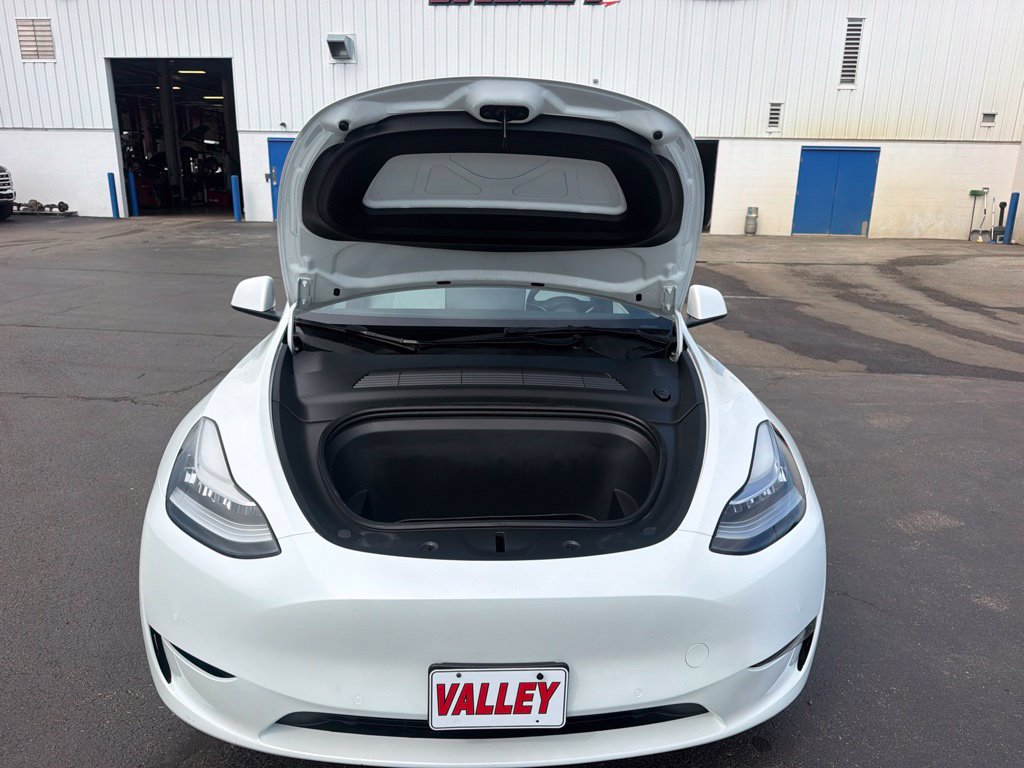 Used 2021 Tesla Model Y Long Range AWD/4WD image 31