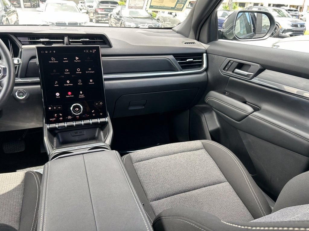 Used 2026 GMC Terrain Elevation FWD image 12