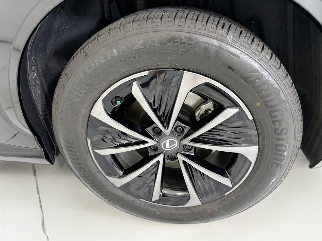 Used 2026 Lexus RZ 350e 2WD w/ Accessory Package (Z1) image 30