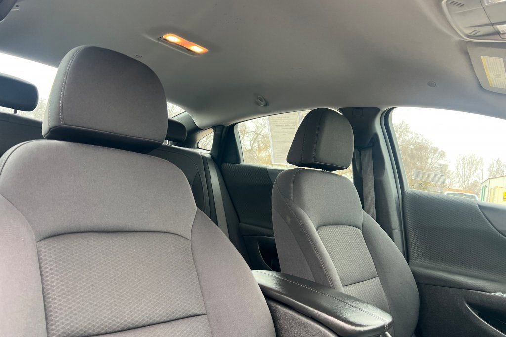 Used 2024 Chevrolet Malibu LT image 13