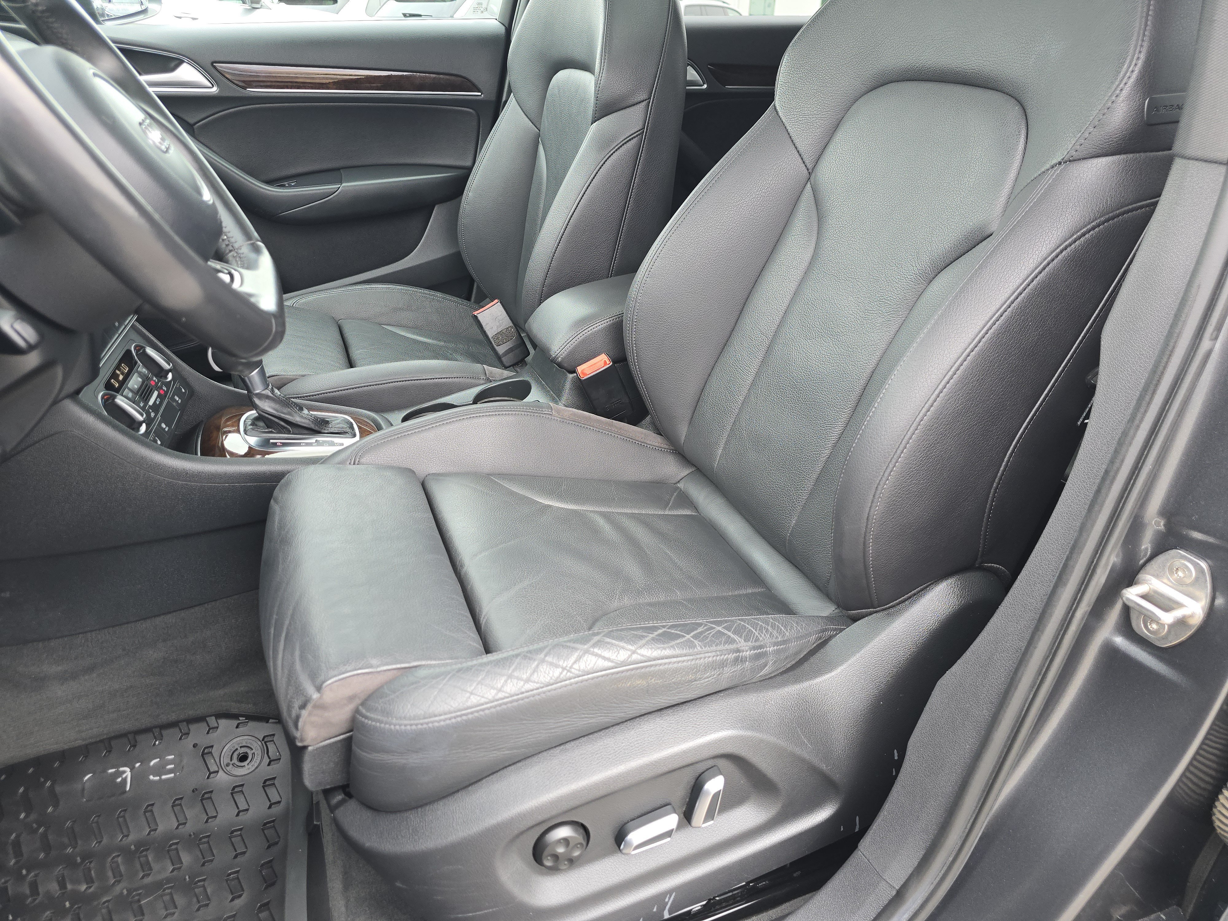 Used 2018 Audi Q3 2.0T Premium Plus w/ Premium Plus Package AWD/4WD image 20