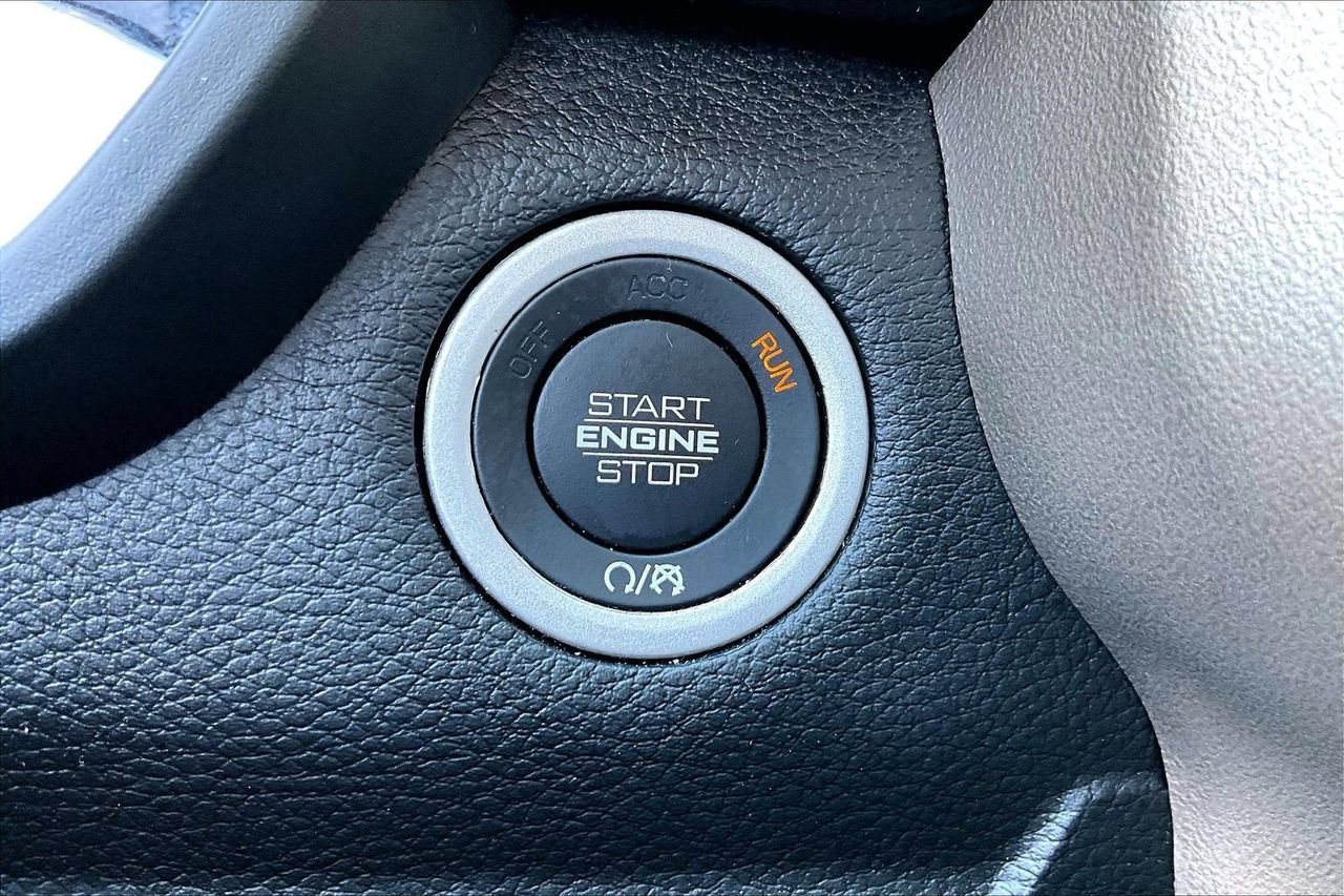 Used 2022 RAM 1500 Laramie AWD/4WD image 25