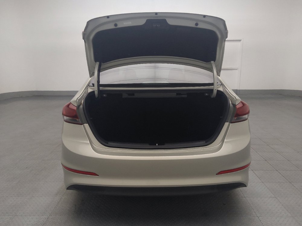 Used 2017 Hyundai Elantra SE image 29