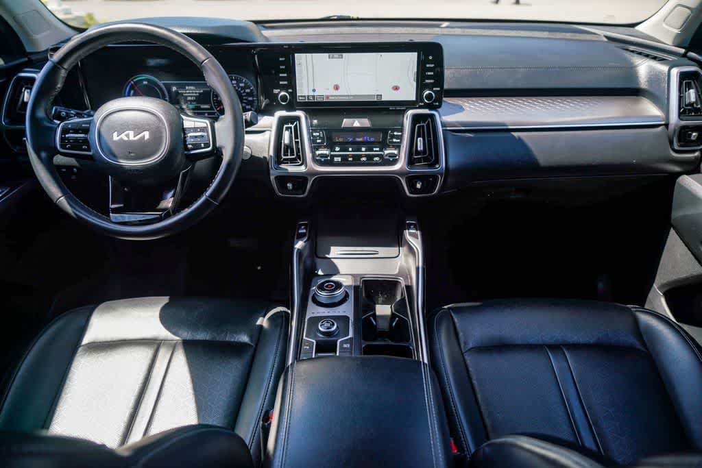 Certified 2023 Kia Sorento EX FWD image 11