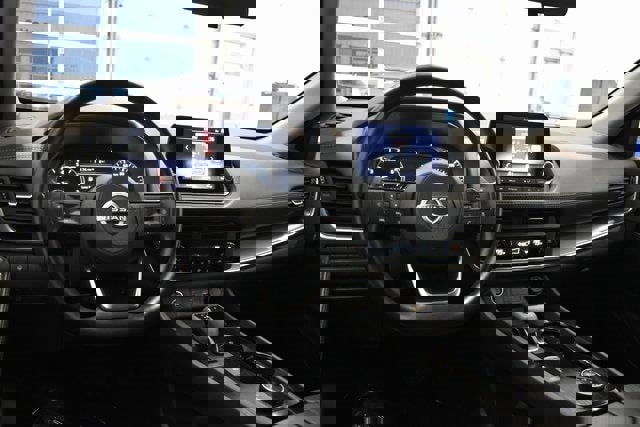 Used 2023 Nissan Rogue SV image 25