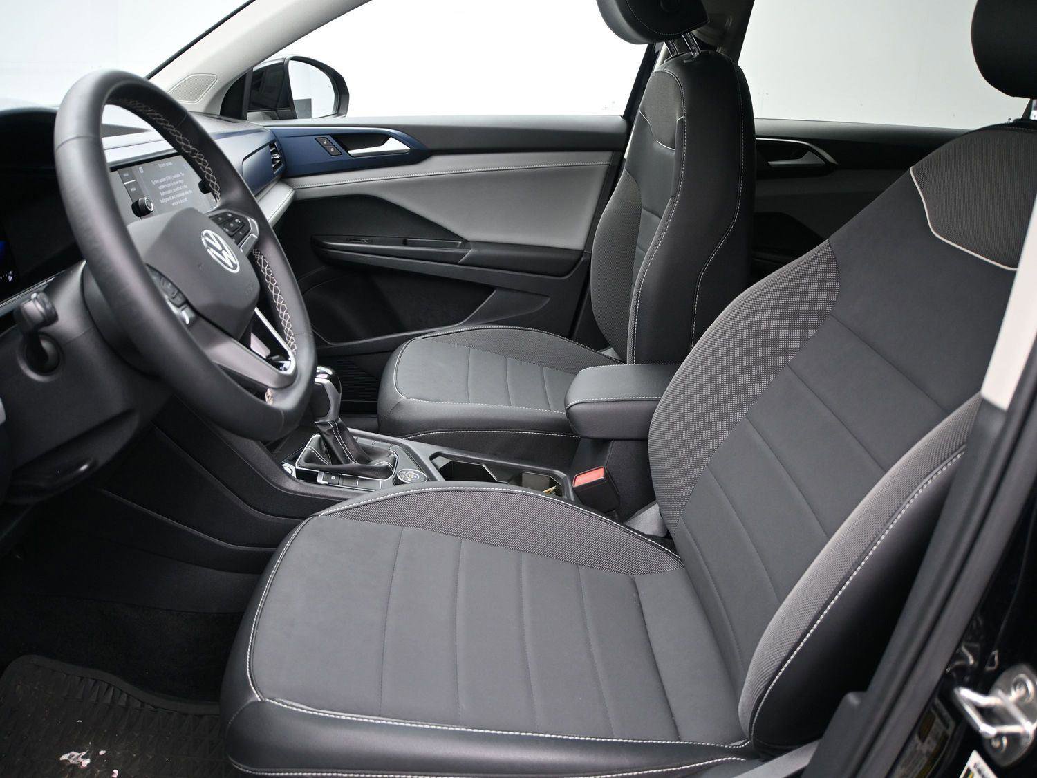 Used 2023 Volkswagen Taos SE image 7