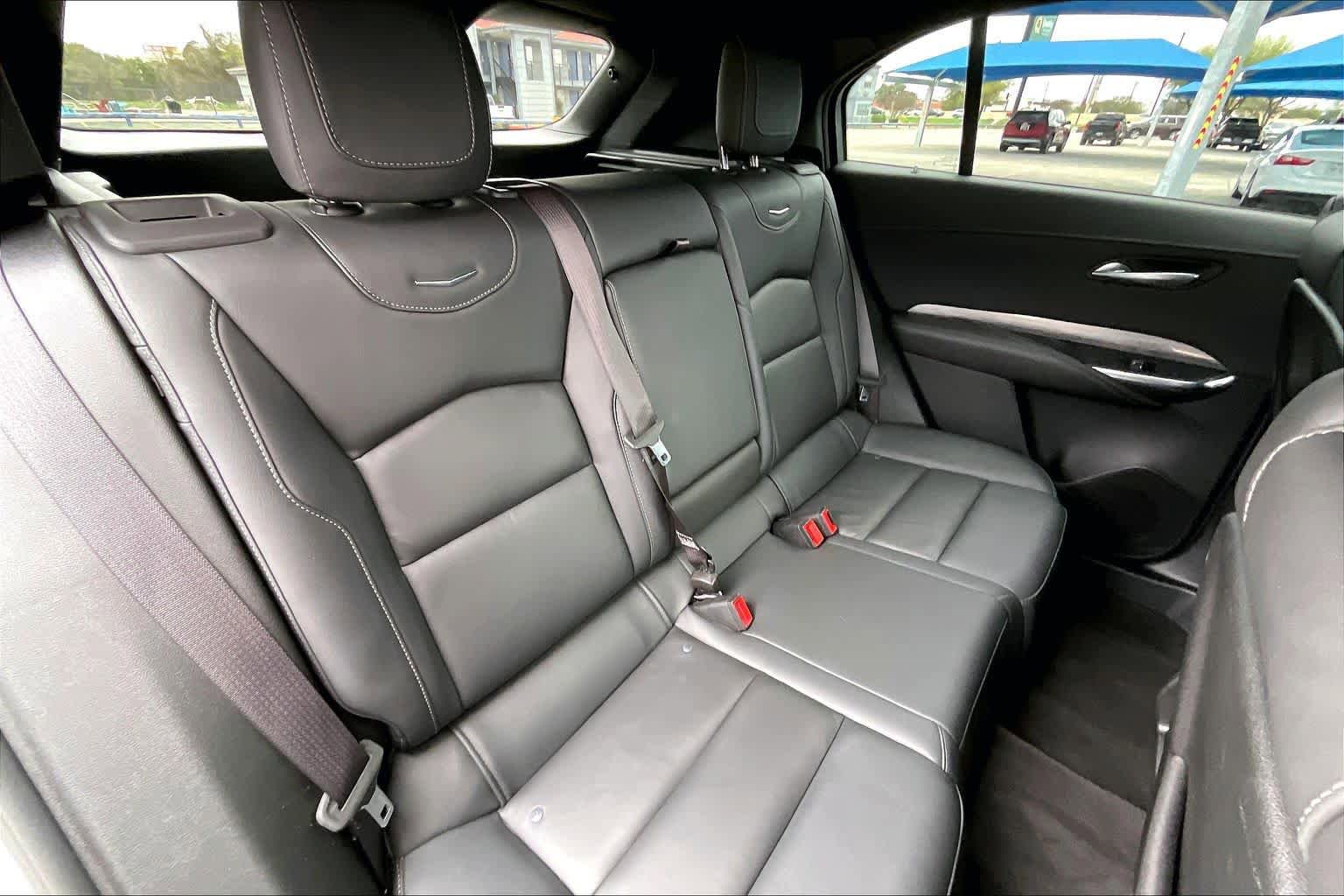 Used 2025 Cadillac XT4 Premium Luxury FWD image 19