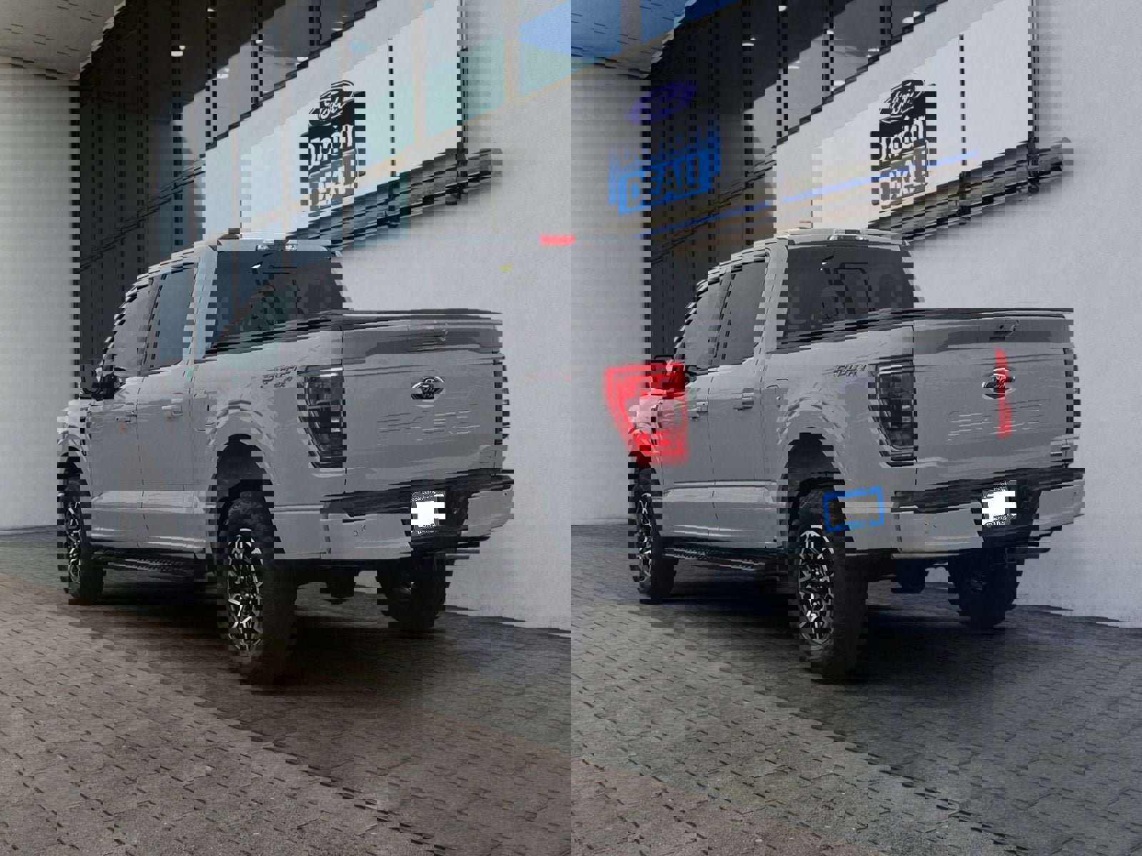 Certified 2023 Ford F150 XLT w/ Equipment Group 302A High image 5