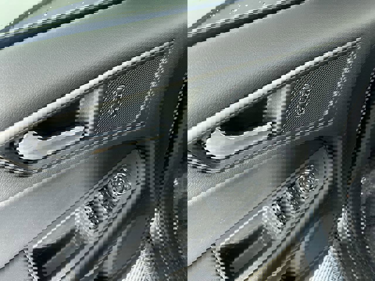 Used 2022 Ford Edge SE w/ Black Appearance Package image 15