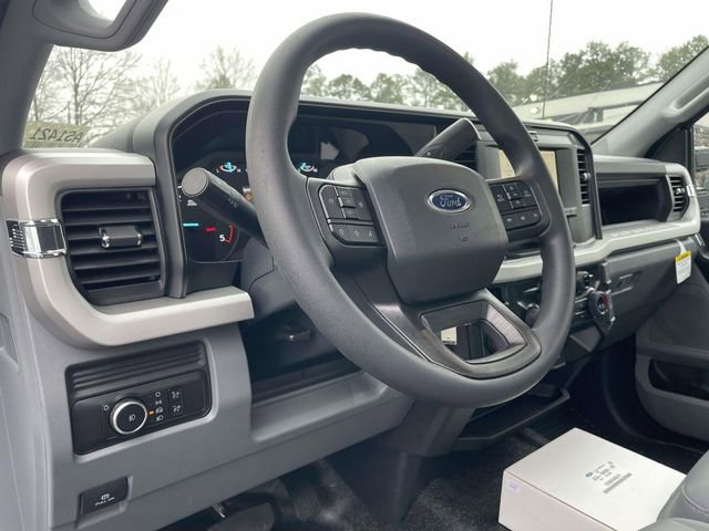 New 2026 Ford F550 2WD Regular Cab Super Duty image 13