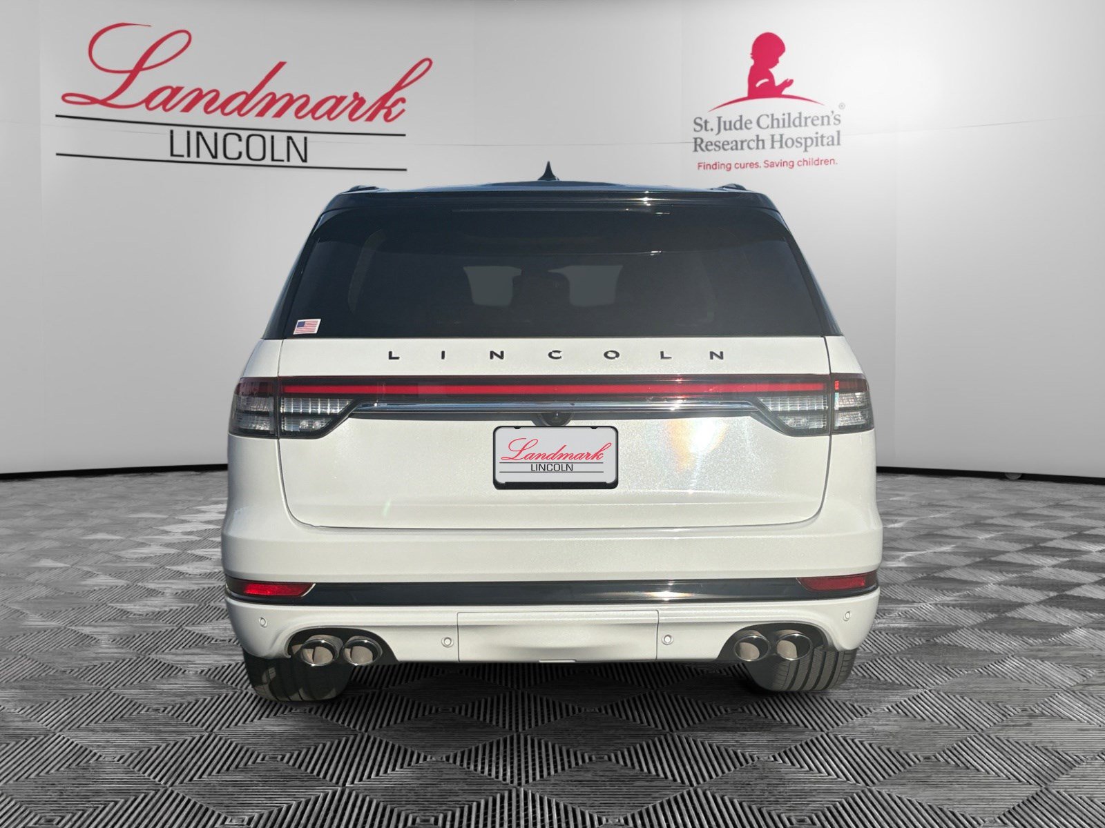 Certified 2023 Lincoln Aviator Black Label image 4