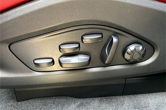 New 2025 Porsche Macan 4S Electric image 31