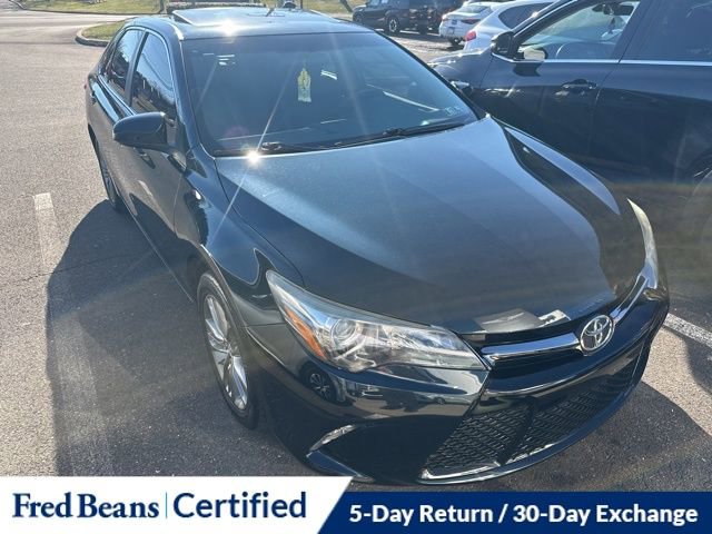 Used 2016 Toyota Camry SE w/ Moonroof Package image 14