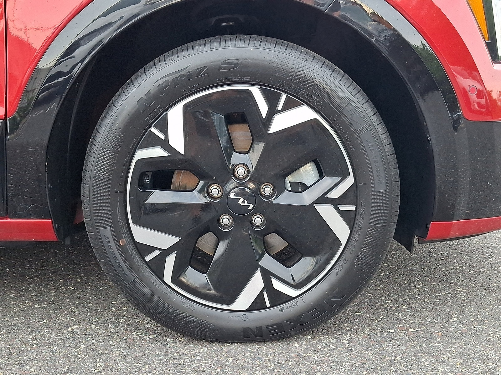 Used 2023 Kia Niro Wave w/ Wave Preserve Package FWD image 8