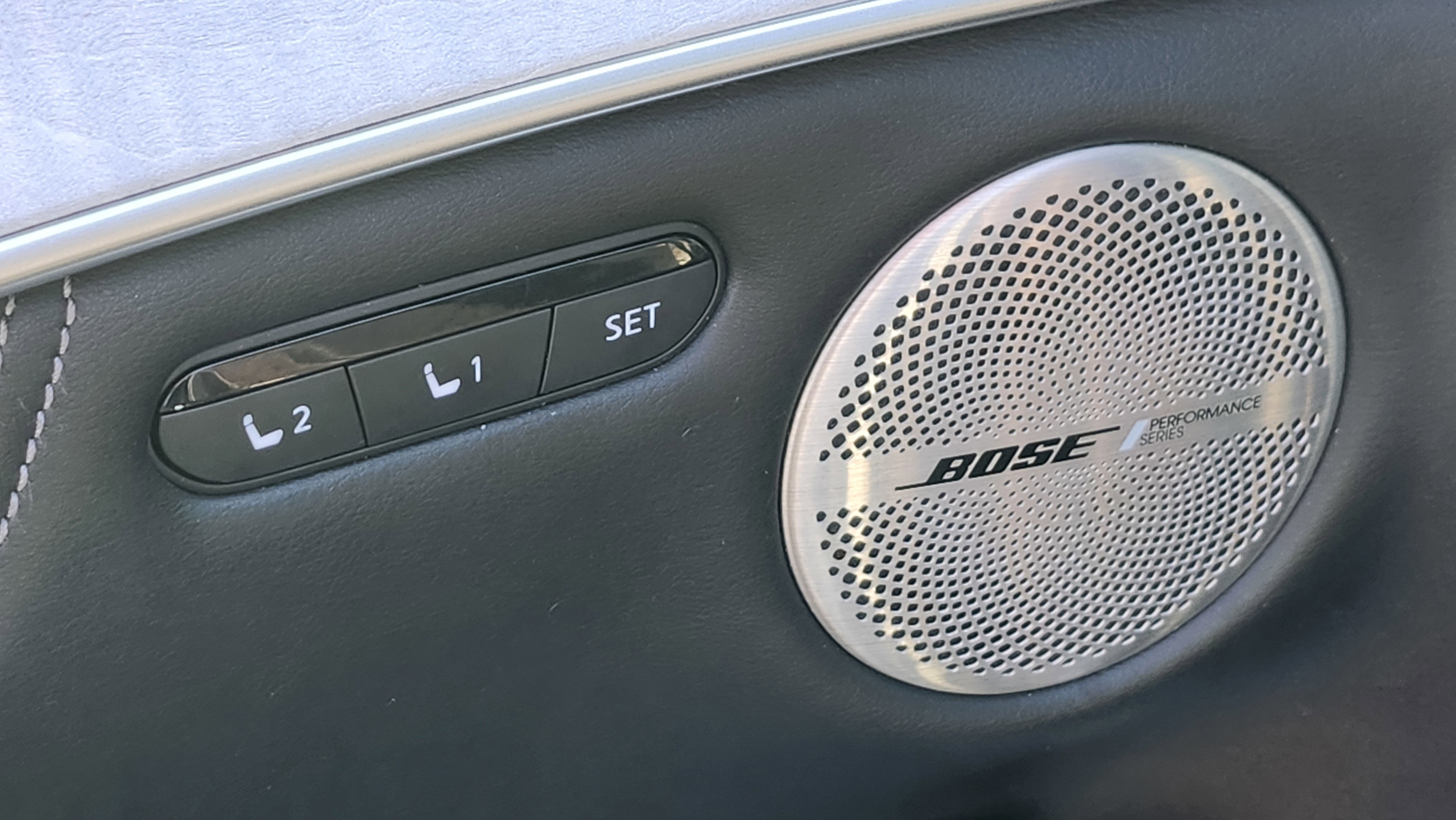 Used 2019 INFINITI QX50 Essential image 21