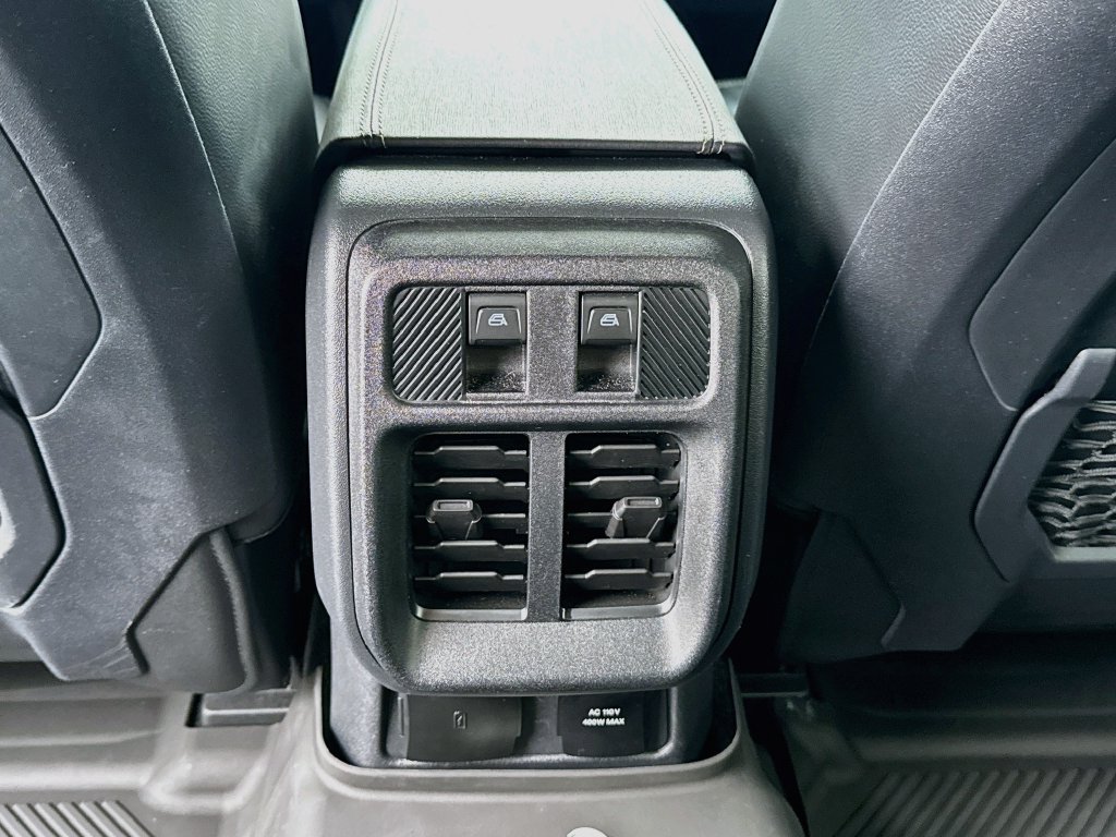 Certified 2025 Ford Bronco Badlands AWD/4WD image 25