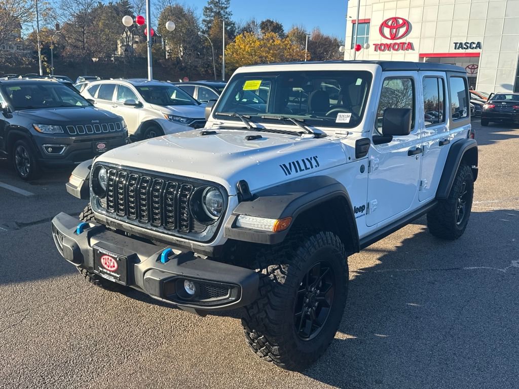 Used 2024 Jeep Wrangler Unlimited image 3