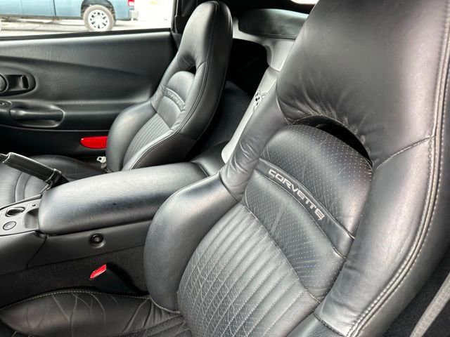 Used 2003 Chevrolet Corvette Convertible w/ Preferred Equipment Group1 image 10