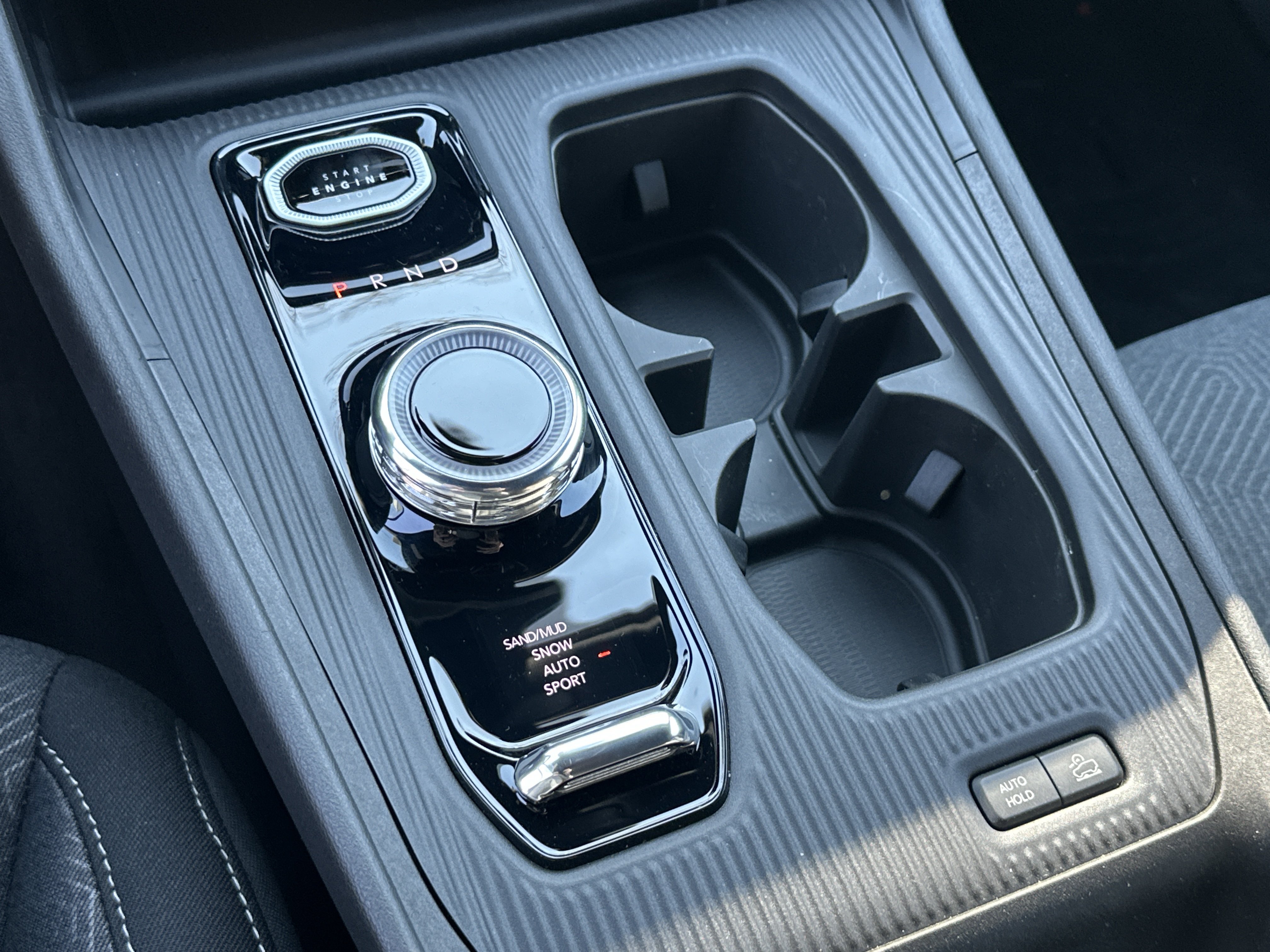 New 2026 Jeep Cherokee Laredo AWD/4WD image 4