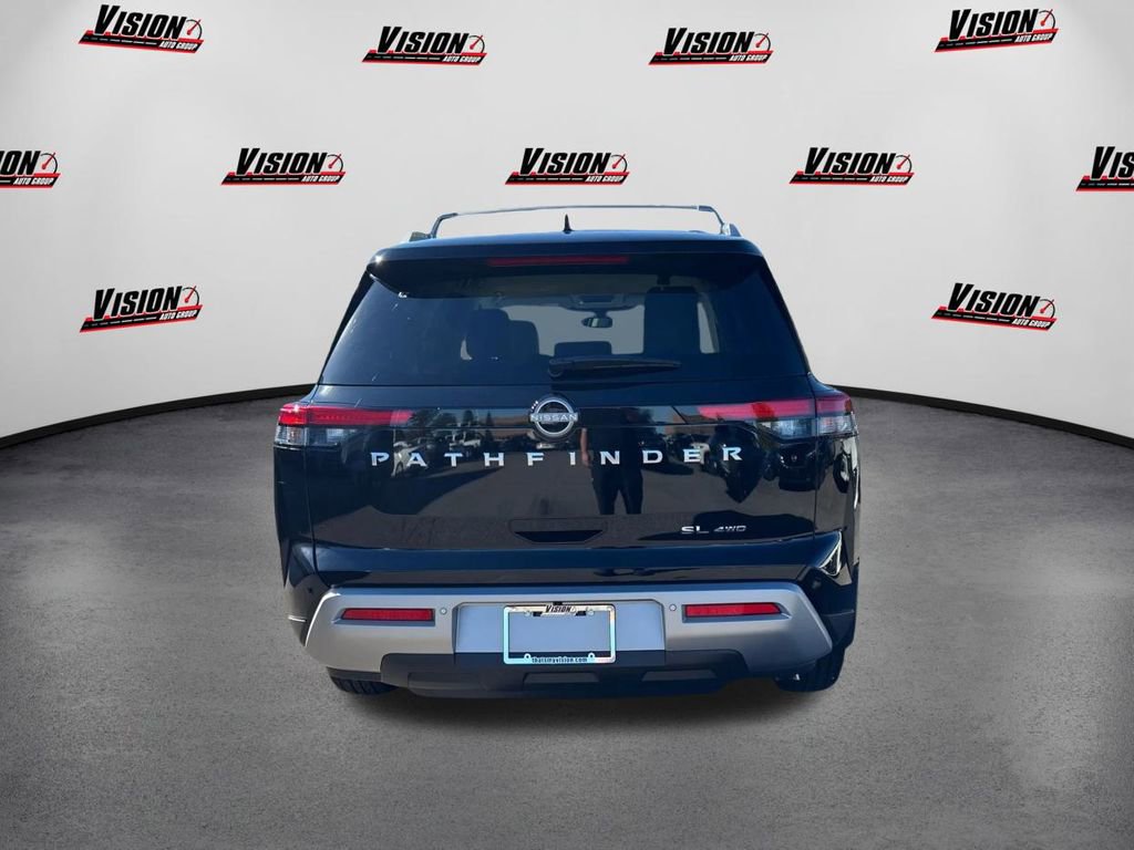 New 2025 Nissan Pathfinder SL image 6