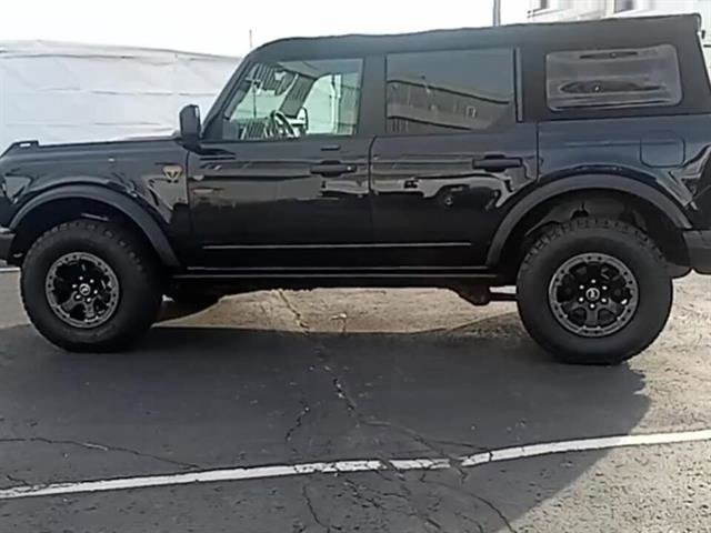 Used 2021 Ford Bronco Badlands image 72