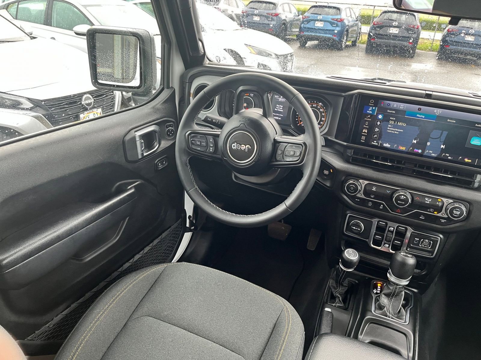 Used 2025 Jeep Wrangler Sport S image 33